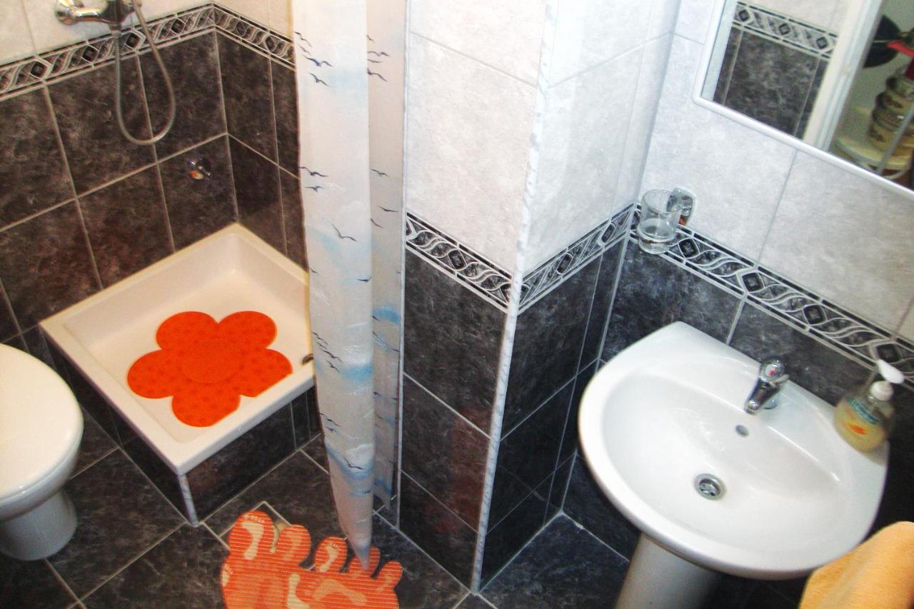 Apartments By The Sea Podaca, Makarska - 515 المظهر الخارجي الصورة